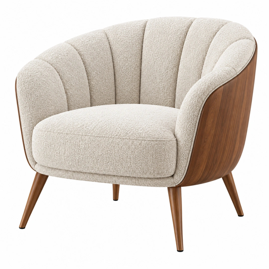 Gepolsterter Lounge-Sessel aus Bouclé-Stoff in Creme mit Holzgestell, Maße 82x78x80 cm, von Erandilo.